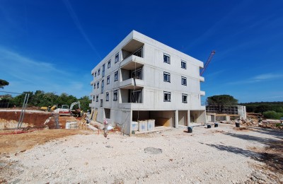 POREČ, STAN U NOVOGRADNJI BLIZU CENTRA. KUPAC NE PLAĆA POREZ ! F1